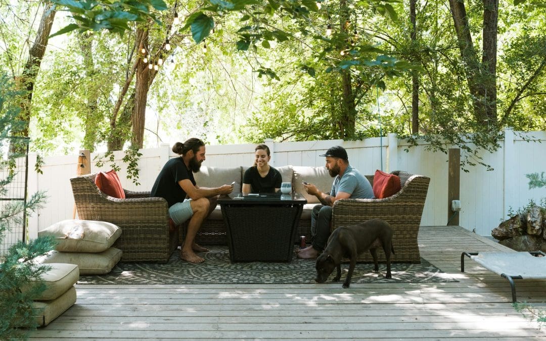 How to Highlight Outdoor Areas in Your Home Staging